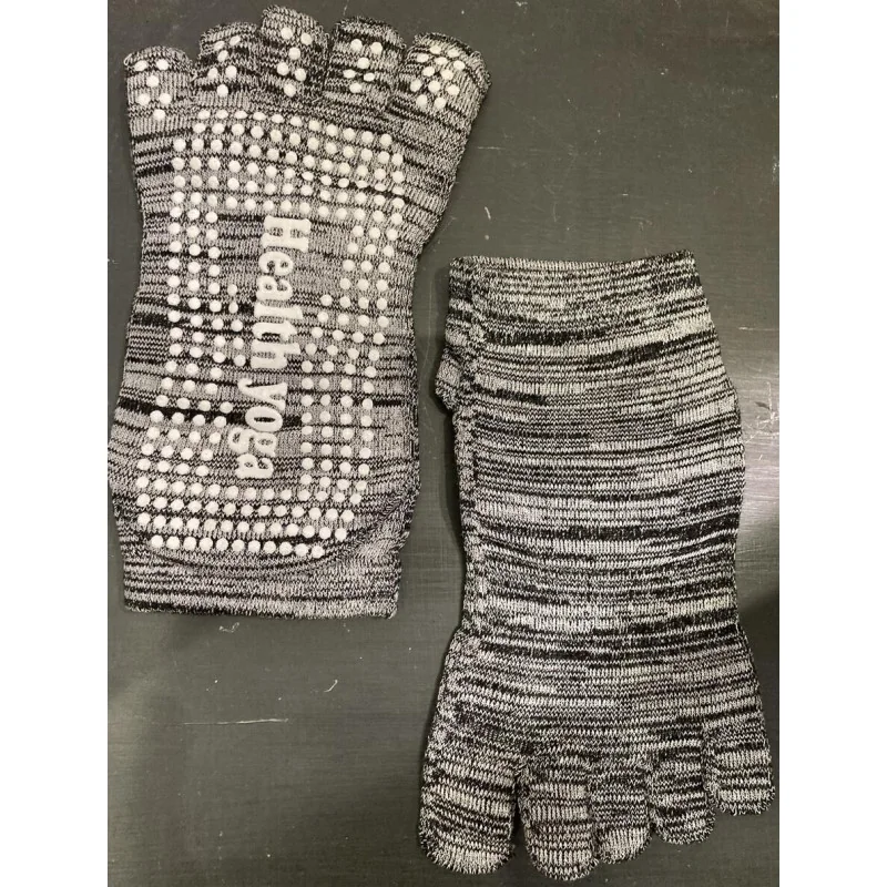 Chaussettes 5 Doigts Yoga Gris Anti Dérapant 3 Chaussettes 5 Doigts Yoga Gris Anti Dérapant