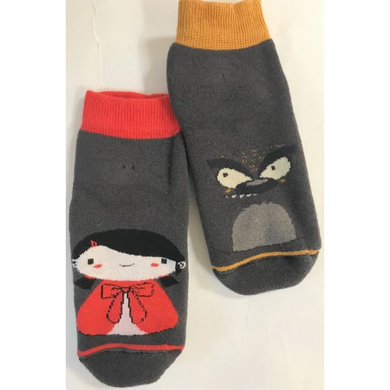 Chaussettes Chaussons Chaperon Et Loup 3 Chaussettes Chaussons Chaperon Et Loup